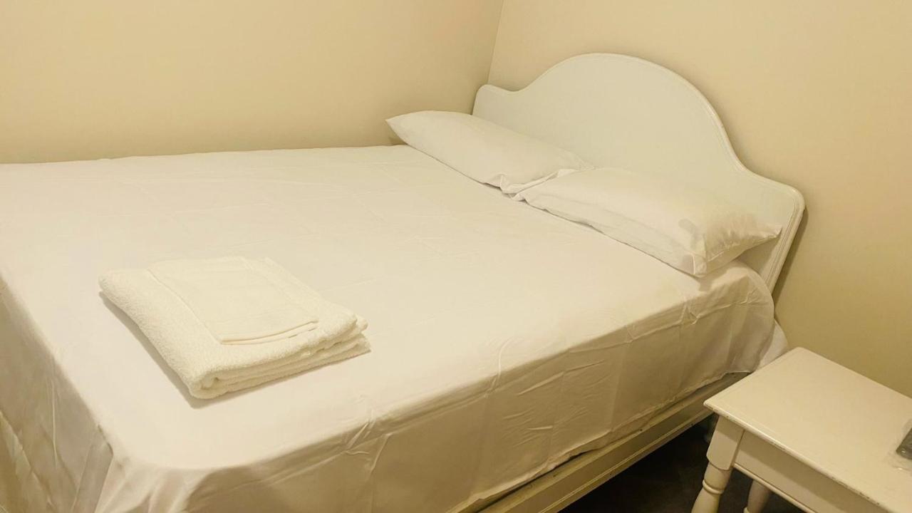 Minutes From Jfk, Beautiful Home With Peaceful, Cosy, Private Room Nowy Jork Zewnętrze zdjęcie