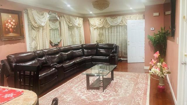 Minutes From Jfk, Beautiful Home With Peaceful, Cosy, Private Room Nowy Jork Zewnętrze zdjęcie